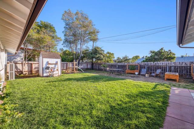 360 Alpine Ave, Chula Vista CA: https://media.crmls.org/mediaz/d811a2b9-96a8-4aab-9af8-8bba6939165b.jpg