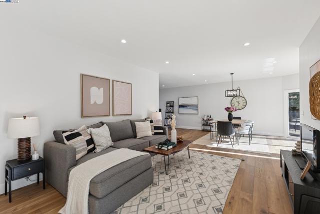 25 Mackenzie, Danville CA: https://media.crmls.org/mediaz/d811ad1b-9e26-4517-98fa-a202c8dc326a.jpg