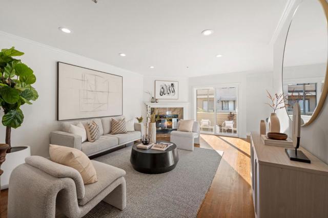 241 Bonita Lane, Foster City CA: https://media.crmls.org/mediaz/d811b5ca-21ad-47db-923e-ff078765c659.jpg