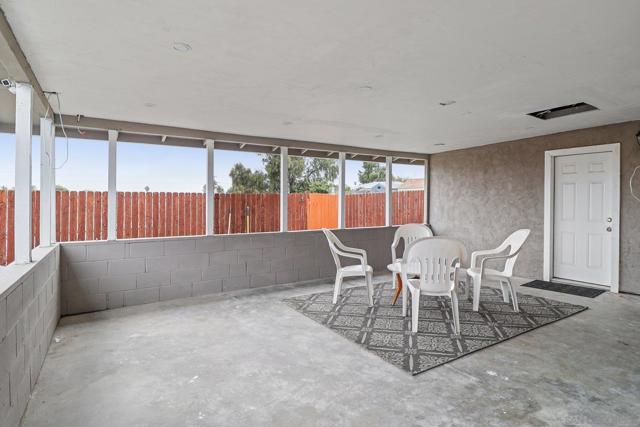 6242 Thorn St, San Diego CA: https://media.crmls.org/mediaz/d8123ad6-962f-40cd-9a63-802887812eb7.jpg