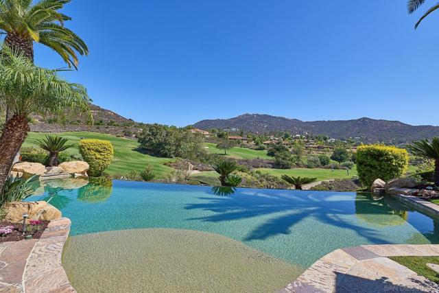 14155 Biscayne Pl, Poway CA: https://media.crmls.org/mediaz/d812eb30-3539-42cd-bd77-8b1f5b9e0b65.jpg