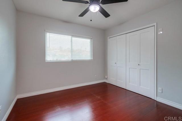 444 Victoria Place, Vista CA: https://media.crmls.org/mediaz/d813176e-e129-4929-8d19-884ef5c0ae7e.jpg