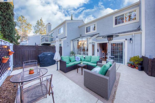 243 Northwood Commons, Livermore CA: https://media.crmls.org/mediaz/d813aa5c-b0b9-4618-97d7-8a93884ec100.jpg