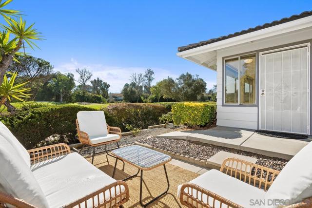 12039 Caminito Cadena, San Diego CA: https://media.crmls.org/mediaz/d814cd0e-506e-4b64-993e-9d40969c4ba0.jpg