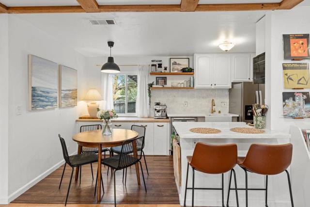 14245 Lora Drive, Los Gatos CA: https://media.crmls.org/mediaz/d8159279-2052-4035-bc21-3492e3feaf97.jpg