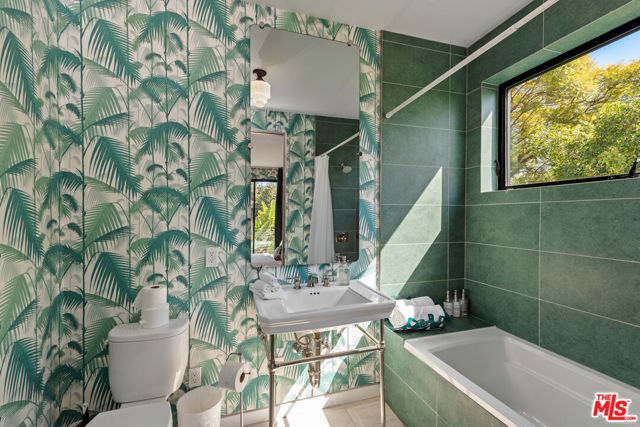 1724 N Sierra Bonita Avenue, Los Angeles CA: https://media.crmls.org/mediaz/d81607b6-2f22-4bd2-8530-bdcd77469405.jpg