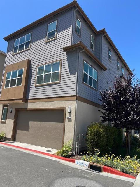 850 Calhoun Street, San Jose CA: https://media.crmls.org/mediaz/d816c3f3-b26b-4c78-9407-1be23186cda6.jpg