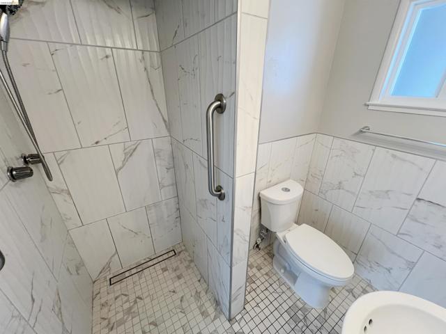 2881 CLEARLAND CIR., Pittsburg CA: https://media.crmls.org/mediaz/d816f51f-e959-451a-9f93-db258c3b0a85.jpg