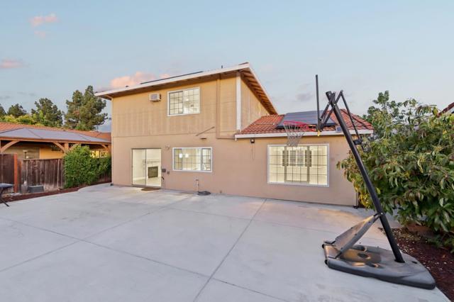 3065 Centerwood Way, San Jose CA: https://media.crmls.org/mediaz/d8172d1f-99cc-41f9-831c-d5ef6725effc.jpg