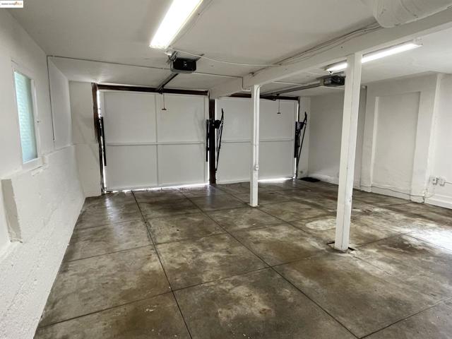 1159 Winsor, Piedmont CA: https://media.crmls.org/mediaz/d8179883-c07d-47aa-9dbc-5ae85324dd7a.jpg