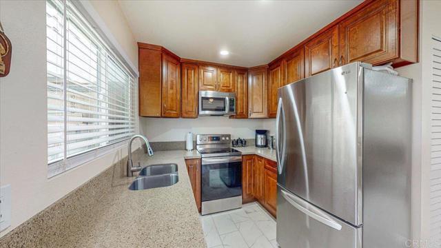 166 N 1St, El Cajon CA: https://media.crmls.org/mediaz/d818ada6-e285-47ef-ba03-750fae573190.jpg