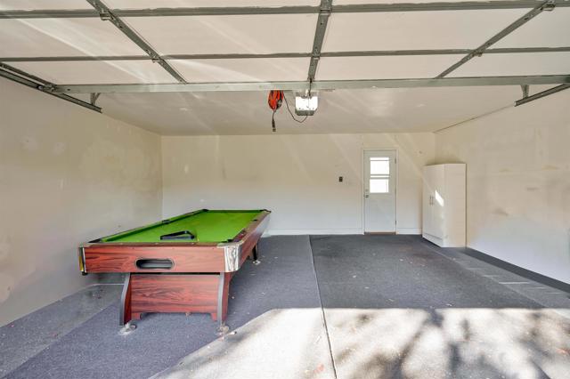 5333 Park Highlands Blvd, Concord CA: https://media.crmls.org/mediaz/d818ea0d-31a5-4c89-8b9c-397e1b84a5f8.jpg