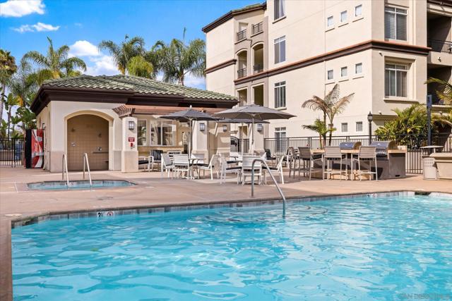 9237 Regents Rd., La Jolla CA: https://media.crmls.org/mediaz/d8194e53-37de-4eb3-9c3a-0d444be7efa2.jpg