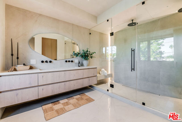 524 N Sierra Bonita Avenue Los Angeles CA 90036