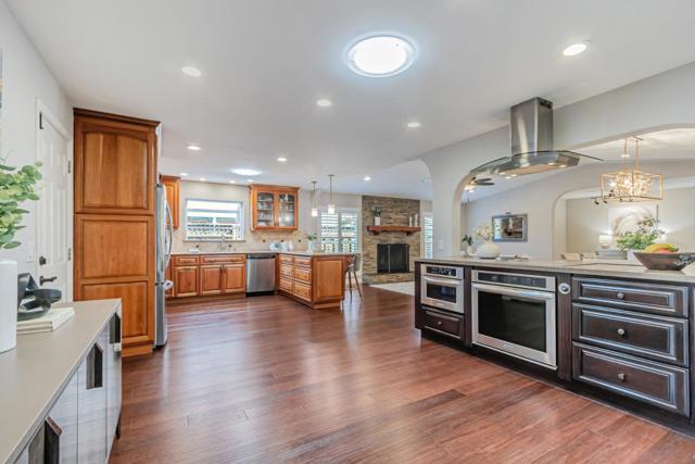 Image 4 of 46 For 6529 Camden Avenue