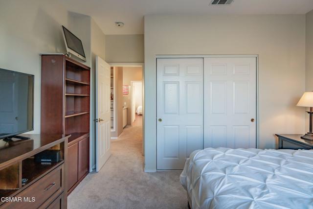 4260 Crabapple Court, Moorpark CA: https://media.crmls.org/mediaz/d81b67fd-820e-44cc-9b52-f95d8e3403c7.jpg