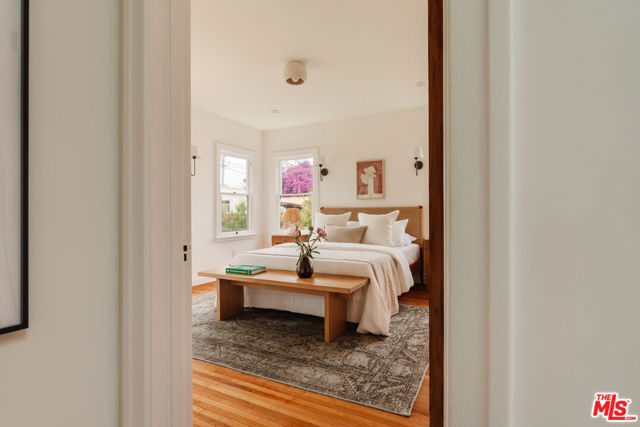3029 S Norton Avenue, Los Angeles CA: https://media.crmls.org/mediaz/d81b767e-6215-417a-9149-46a68ccf7e68.jpg
