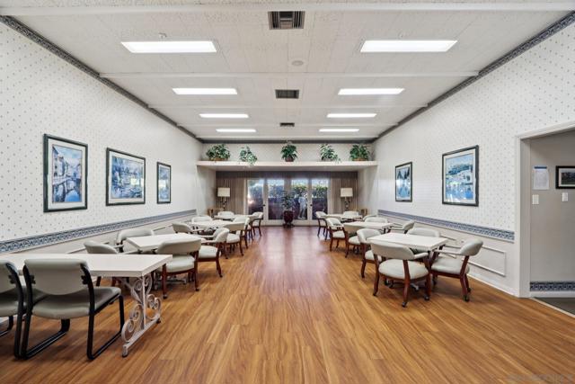 1215 Anchors Way Drive, Ventura CA: https://media.crmls.org/mediaz/d81c3669-1399-4af3-9158-6b65e193ccac.jpg