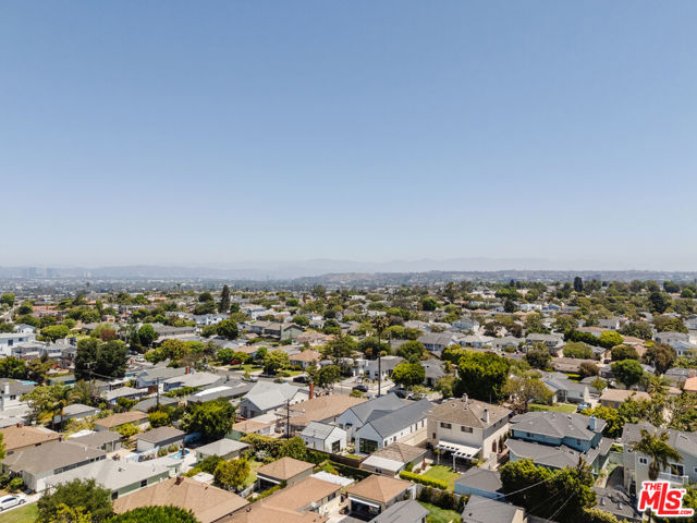 7841 Stewart Avenue, Los Angeles CA: https://media.crmls.org/mediaz/d81ce0b6-166b-458f-b612-7b6aba77f9a9.jpg