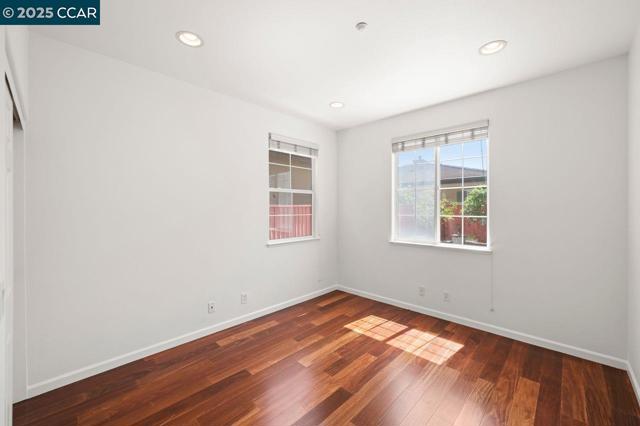 35970 Green Street, Union City CA: https://media.crmls.org/mediaz/d8203d35-2efb-4013-8810-a5a6d773459c.jpg