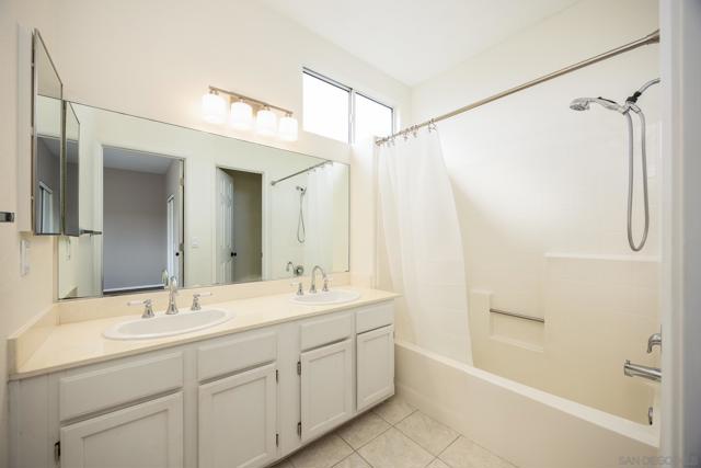 418 W San Marcos Blvd, San Marcos CA: https://media.crmls.org/mediaz/d82087f0-316e-4db9-ae62-80f44556b932.jpg