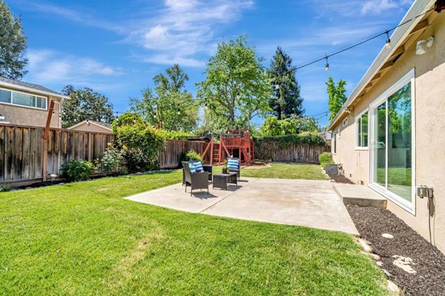 5692 Hansen Drive, Pleasanton CA: https://media.crmls.org/mediaz/d82192eb-628b-48c5-876e-8a8c93342dda.jpg