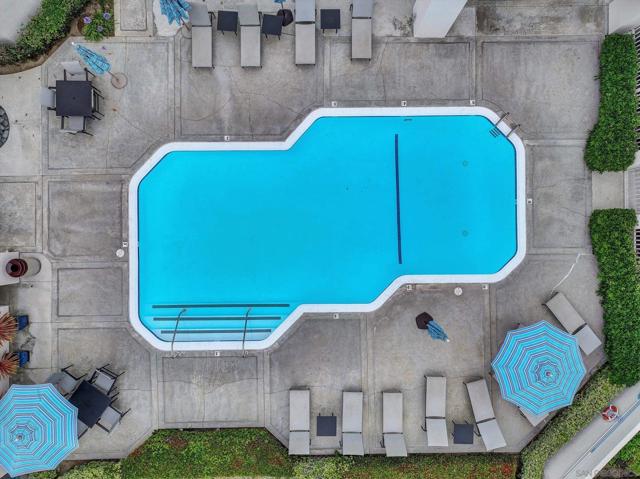 6426 Caminito Listo, San Diego CA: https://media.crmls.org/mediaz/d821f9b0-7a7e-4774-8b3b-c7ecc77d758a.jpg