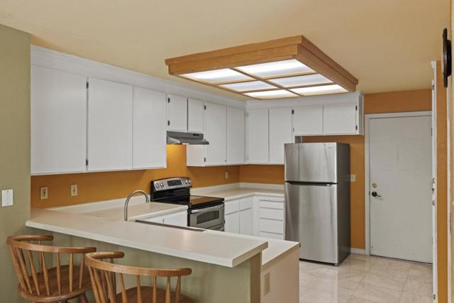 542 Via Sorrento, Morgan Hill CA: https://media.crmls.org/mediaz/d8226671-2478-44e6-96f3-1498810f9157.jpg