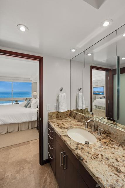 Image 14 of 35 For 1760 Avenida Del Mundo  406