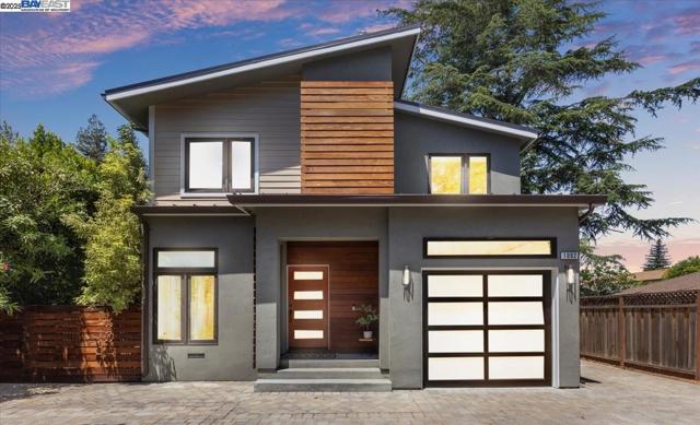 1002 Middle Ave, Menlo Park CA: https://media.crmls.org/mediaz/d8237fb1-7aca-44cc-bcf9-3296f68dcb1b.jpg
