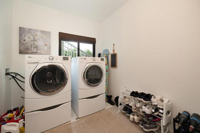 2640 Gayle Lane, Auburn CA: https://media.crmls.org/mediaz/d823933a-5192-4efd-9b65-362ff4accfd9.jpg