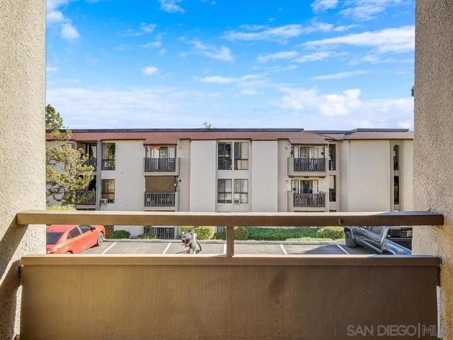 6930 Hyde Park Drive, San Diego, California 92119, 1 Bedroom Bedrooms, ,1 BathroomBathrooms,Condominium,For Sale,Hyde Park Drive,250000812SD