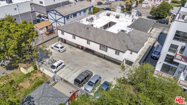 5621 Klump Avenue, North Hollywood CA: https://media.crmls.org/mediaz/d8247564-8830-4fe2-aad8-6ba64aa912f4.jpg