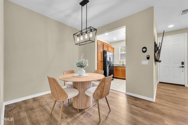 Detail Gallery Image 8 of 33 For 423 Green River St, Oxnard,  CA 93036 - 3 Beds | 2/1 Baths