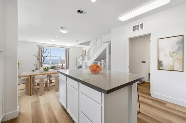 130 Skyline Vista Way, Watsonville CA: https://media.crmls.org/mediaz/d825cc0c-db9e-4499-a8c5-4798a3e5715f.jpg