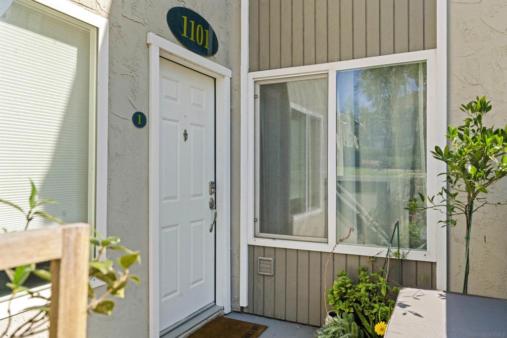 6333 College Grove Way - photo 5
