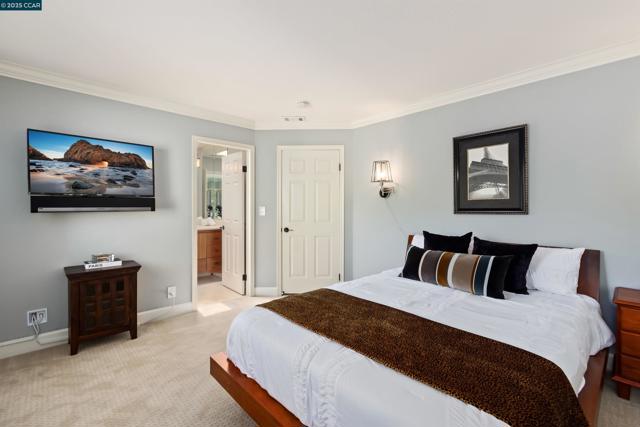 3100 Fox Creek Dr, Danville CA: https://media.crmls.org/mediaz/d827361a-9762-4224-ba5c-936f60c4daf1.jpg
