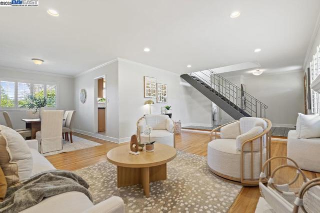 6649 Waverly Rd, Martinez CA: https://media.crmls.org/mediaz/d8277331-8cc1-4b37-bd3e-542a551b9f8f.jpg