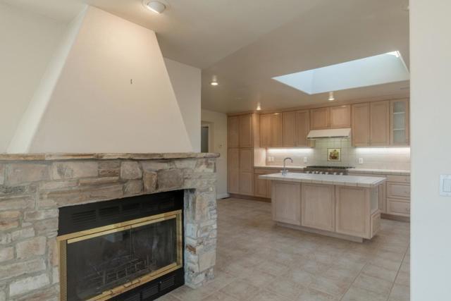 140 John Street, Monterey CA: https://media.crmls.org/mediaz/d827aabc-7b68-4bc5-be91-752740503888.jpg