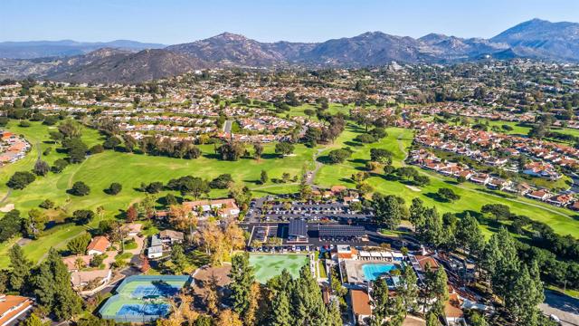 18113 Calle Estepona, San Diego CA: https://media.crmls.org/mediaz/d828252e-e95a-4ef3-9197-1164116427bc.jpg