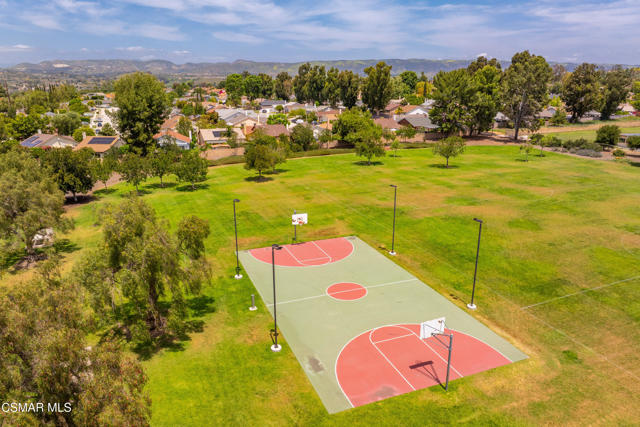 3961 Springtime Lane, Moorpark CA: https://media.crmls.org/mediaz/d82841b8-1fa1-4b01-9458-26a4dd30d35f.jpg