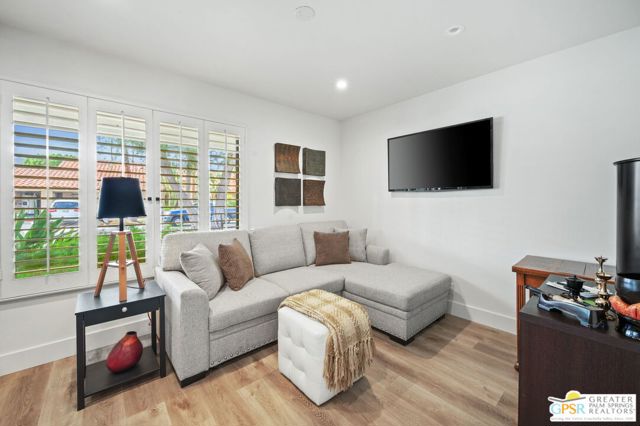 87 Magdalena Drive, Rancho Mirage CA: https://media.crmls.org/mediaz/d8284f44-27eb-4d7c-a174-621bda676cfe.jpg