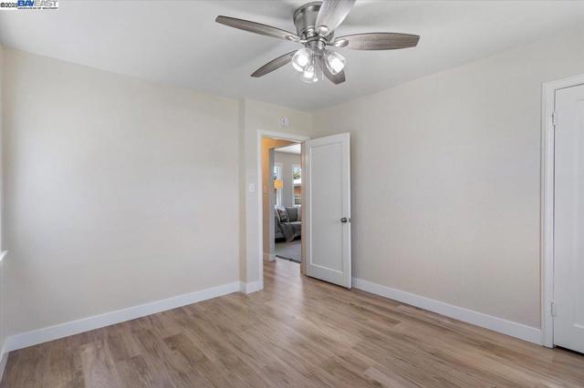 1629 Thrush Ave, San Leandro CA: https://media.crmls.org/mediaz/d82a9b72-2de0-41dd-bdd8-9a0d8634b1b9.jpg