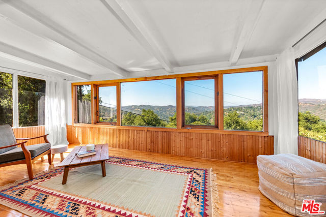 20158 Observation Drive, Topanga CA: https://media.crmls.org/mediaz/d82b216d-f08f-4603-8548-8ce65a87b2c8.jpg