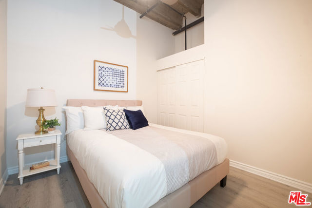 312 West 5th Street, 606 photo 12