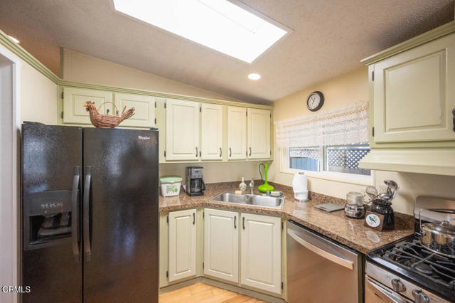 1184 N Main Street, Fort Bragg CA: https://media.crmls.org/mediaz/d82b46d7-87c3-4e6b-b865-6abc3136cd43.jpg