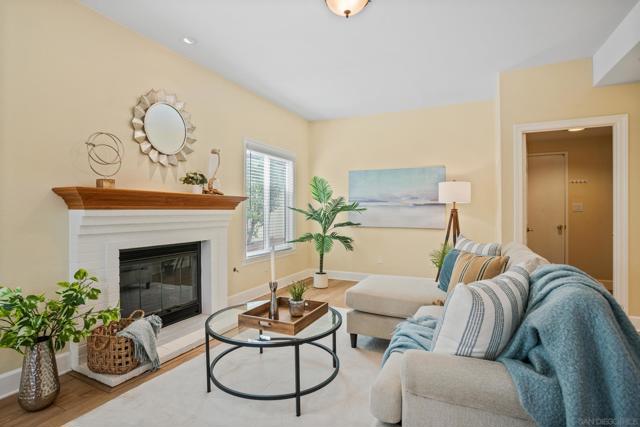 2009 Applewood Ln, Vista CA: https://media.crmls.org/mediaz/d82be7e3-7a3b-4cfb-9ed7-e58b12ac3993.jpg