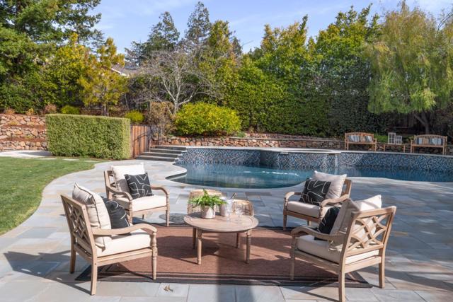 12 Colton Court, Redwood City CA: https://media.crmls.org/mediaz/d82c1e02-1ed4-4c92-8e0f-41faca3ce341.jpg
