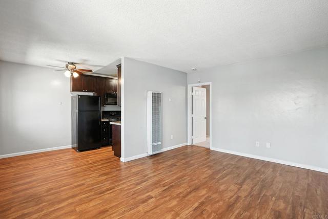 800 Emory Street, Imperial Beach CA: https://media.crmls.org/mediaz/d82dec42-c788-4d53-b302-9bed63b8d7f8.jpg