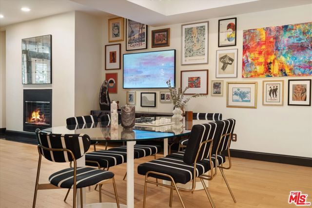 2222 N Beachwood Drive, Los Angeles CA: https://media.crmls.org/mediaz/d82ea678-722b-4c0a-981f-785887ecaf8d.jpg